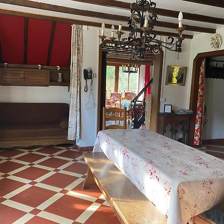 Propriete Bordee D'Etangs, Propice A La Detente Florenville Exteriör bild