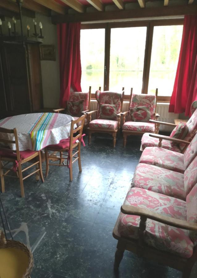 Propriete Bordee D'Etangs, Propice A La Detente Florenville Exteriör bild