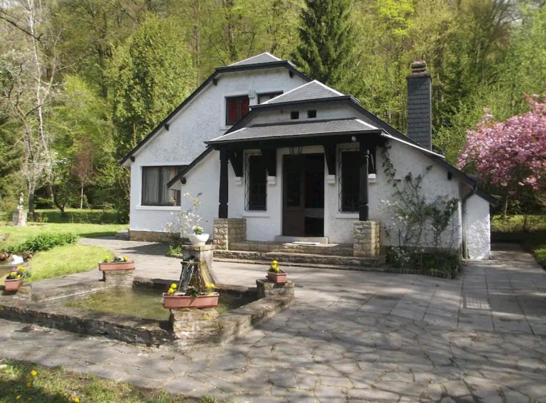 Propriete Bordee D'Etangs, Propice A La Detente Florenville Exteriör bild