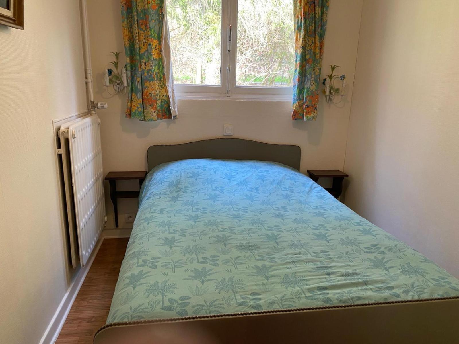 Propriete Bordee D'Etangs, Propice A La Detente Florenville Exteriör bild